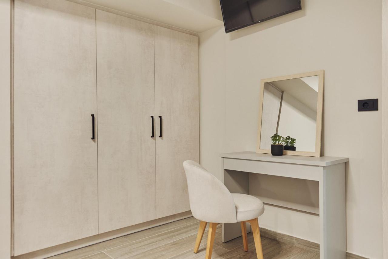Galadriel Apartments Kato Yerakarion Екстериор снимка